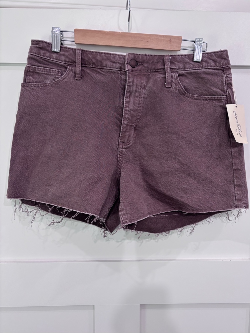 NWT Universal Thread Vintage Midi Shorts Women Size 12/31